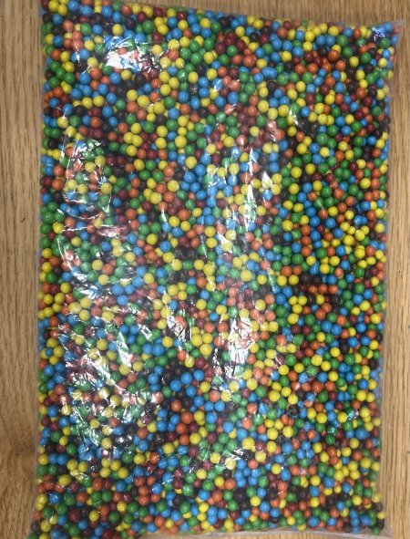 كرات شوكلاته زينة